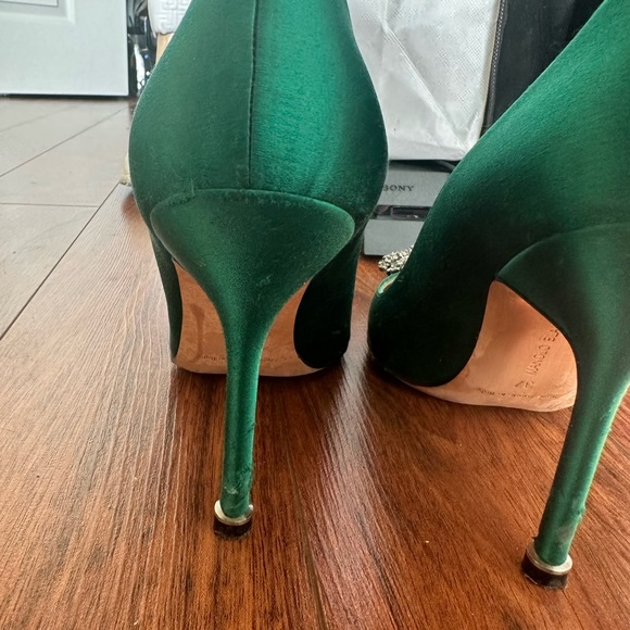 Manolo Blahnik Green Satin Hangisi Pumps. Size 7. Authentic!!! - Picture 16 of 16